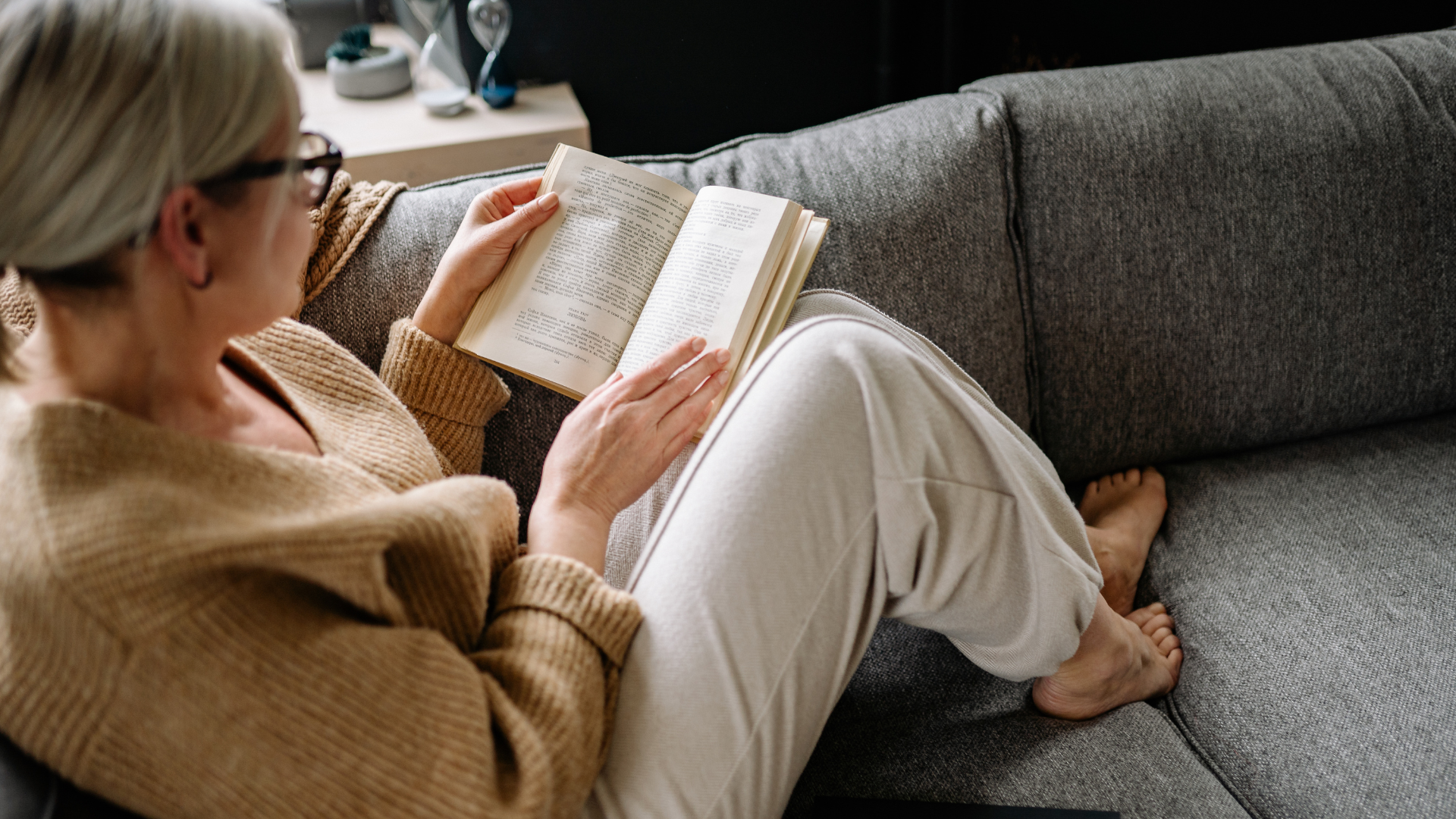 Readers connecting online — an illustration of online communities and reading culture